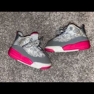 Baby Nike Jordan’s size 4